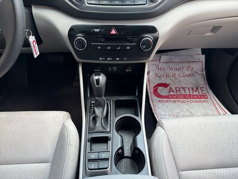 Used 2017 Hyundai Tucson SE image 16