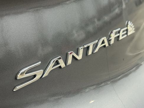 Used 2021 Hyundai Santa Fe Limited image 8