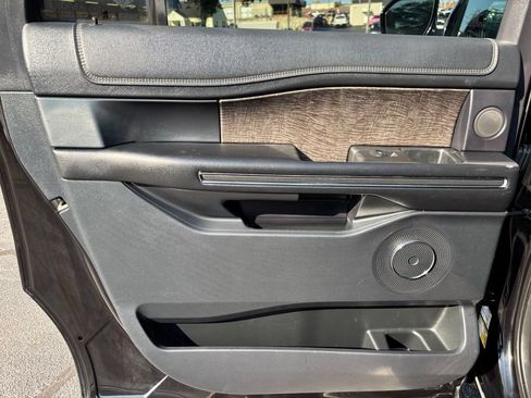 Used 2020 Ford Expedition Max Limited AWD/4WD image 13