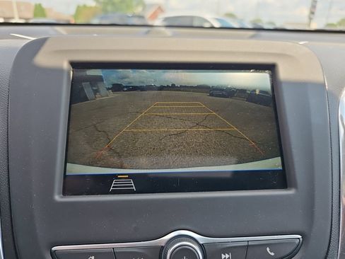 Used 2019 Chevrolet Equinox LT FWD image 19