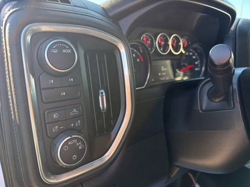 Used 2021 Chevrolet Silverado 2500 LT w/ Convenience Package AWD/4WD image 18