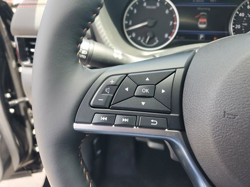 New 2025 Nissan Sentra SR w/ SR Premium Package image 21