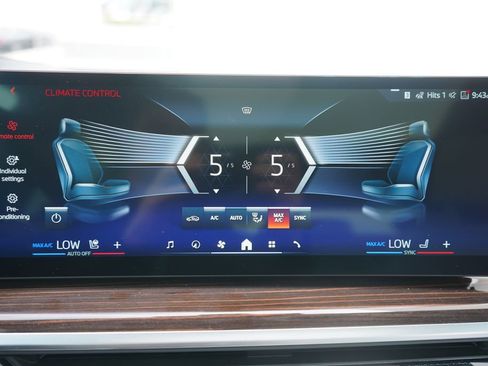 Used 2026 BMW X5 sDrive40i image 18