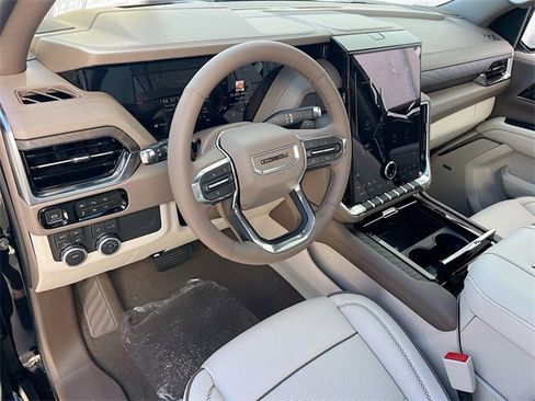 New 2026 GMC Yukon XL Denali w/ Sun & Power Step Package image 6