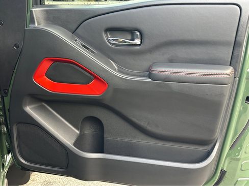 New 2026 Nissan Frontier Pro-X image 12