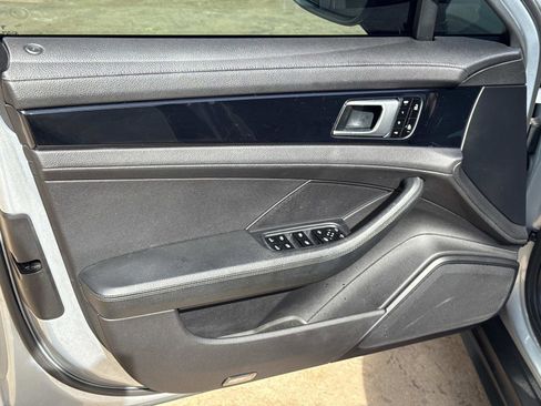 Used 2021 Porsche Panamera Base image 17