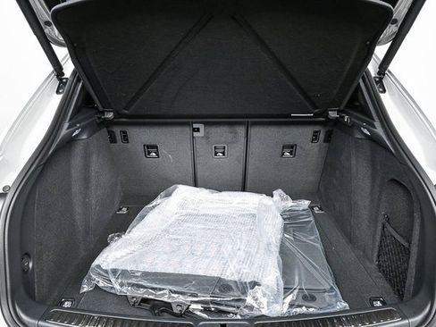 Certified 2025 Porsche Macan image 29