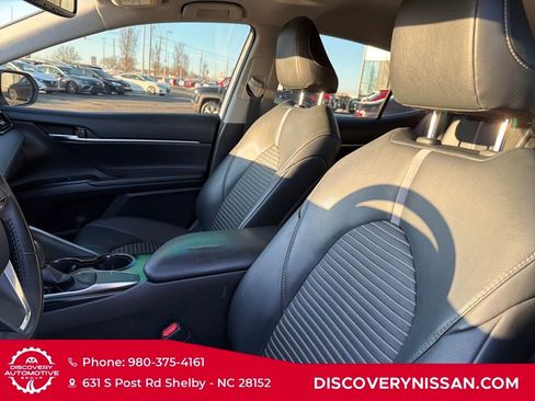 Used 2019 Toyota Camry SE image 14