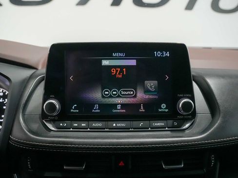 Used 2023 Nissan Rogue S FWD image 13