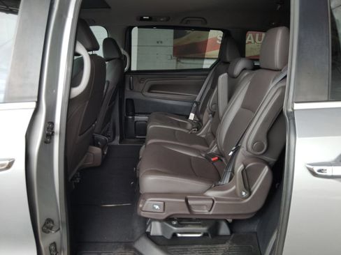 Used 2018 Honda Odyssey EX-L image 18