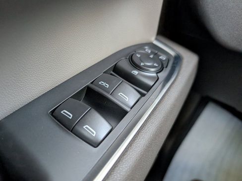 New 2026 Chevrolet Silverado 1500 LT image 17