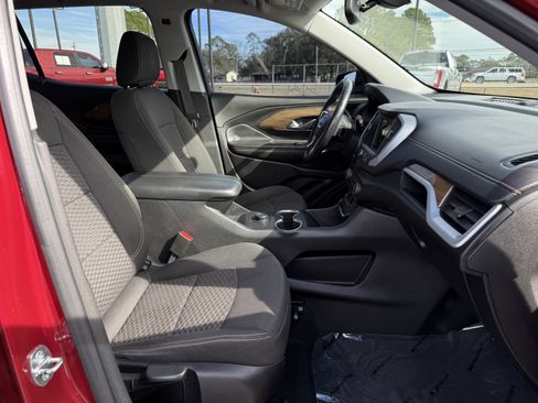 Used 2019 GMC Terrain SLE w/ LPO, Cargo Package image 28