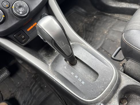 Used 2019 Chevrolet Trax LT w/ LT Convenience Package image 24