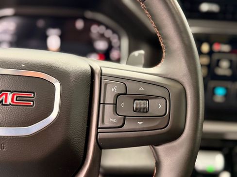 Used 2025 GMC Sierra 1500 AT4 w/ Technology Package AWD/4WD image 28