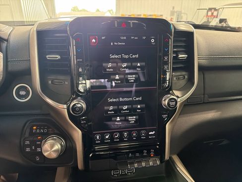 Used 2020 RAM 1500 Laramie AWD/4WD image 11