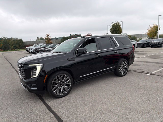 Used 2025 GMC Yukon Denali Ultimate w/ LPO, Floor Liner Package AWD/4WD image 2