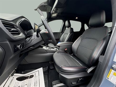 Used 2023 Ford Escape ST-Line w/ Tech Pack #1 image 22