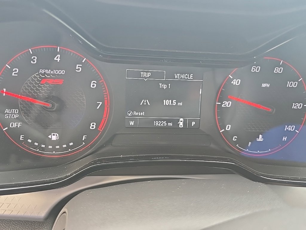 Used 2024 Chevrolet Trax RS w/ Driver Confidence Package FWD image 2