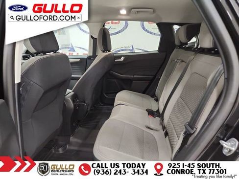 Used 2021 Ford Escape SE w/ SE Sport Appearance Package image 14