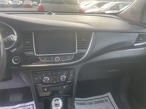Used 2019 Buick Encore Essence FWD image 11