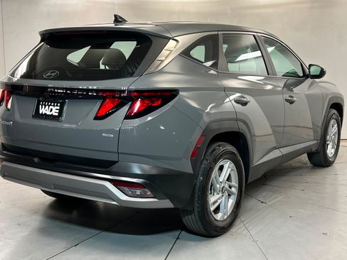 Used 2025 Hyundai Tucson SE AWD/4WD image 6