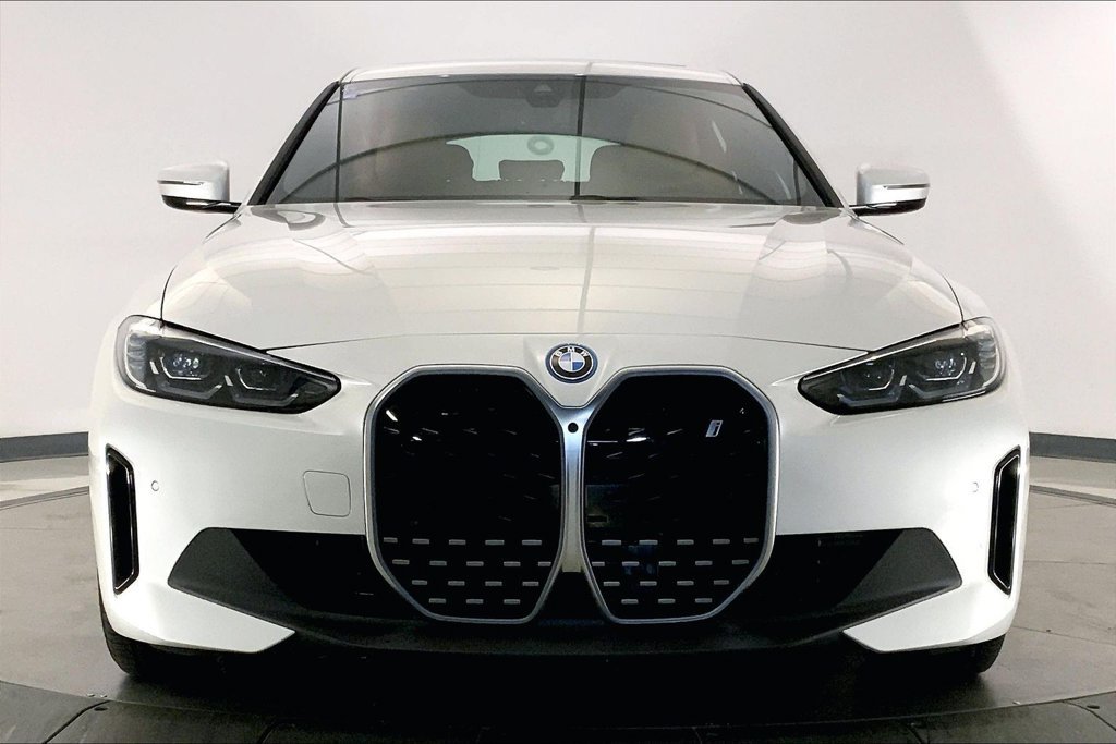Used 2024 BMW i4 xDrive40i w/ Premium Package AWD/4WD image 2