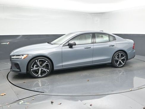 Used 2024 Volvo S60 B5 Ultimate AWD/4WD image 4