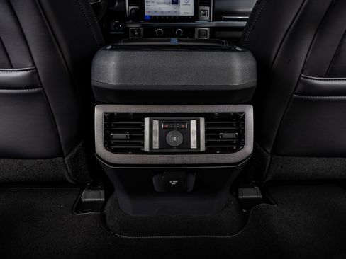 Used 2026 Ford F250 Platinum image 34