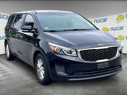 Used 2017 Kia Sedona L