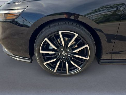 Certified 2024 Honda Accord Touring image 9