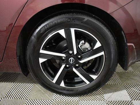 Certified 2024 Nissan Sentra SV image 39