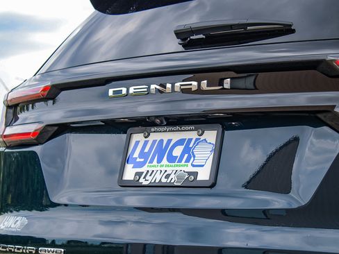 New 2027 GMC Acadia Denali Ultimate AWD/4WD image 10