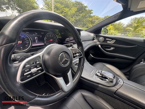 Used 2019 Mercedes-Benz E 300 image 25