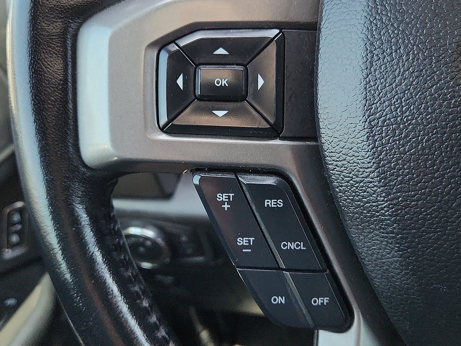 Used 2021 Ford Expedition XLT RWD image 15