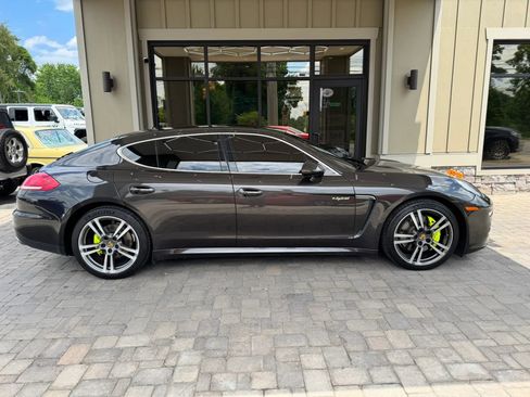 Used 2016 Porsche Panamera S RWD image 8