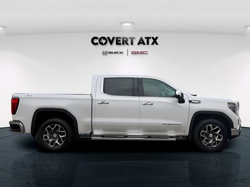 Used 2023 GMC Sierra 1500 SLT AWD/4WD image 8