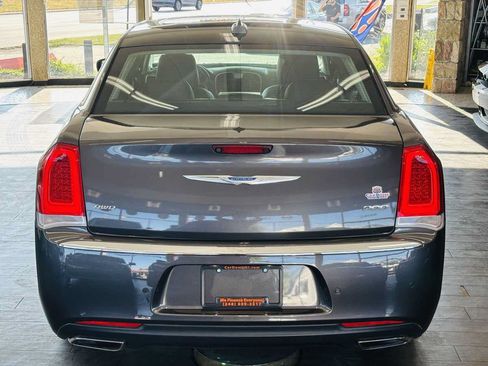 Used 2021 Chrysler 300 Touring L w/ Popular Equipment Group AWD/4WD image 8