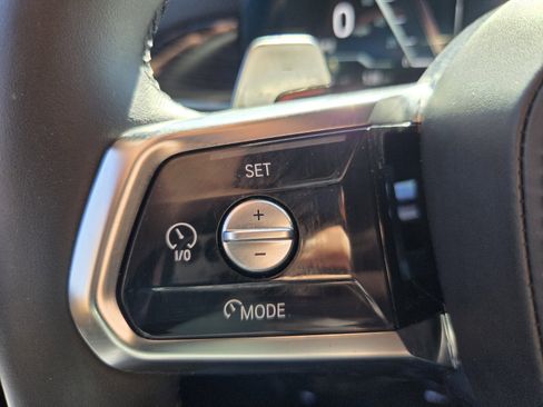 Used 2024 BMW 760i xDrive w/ Executive Package image 27