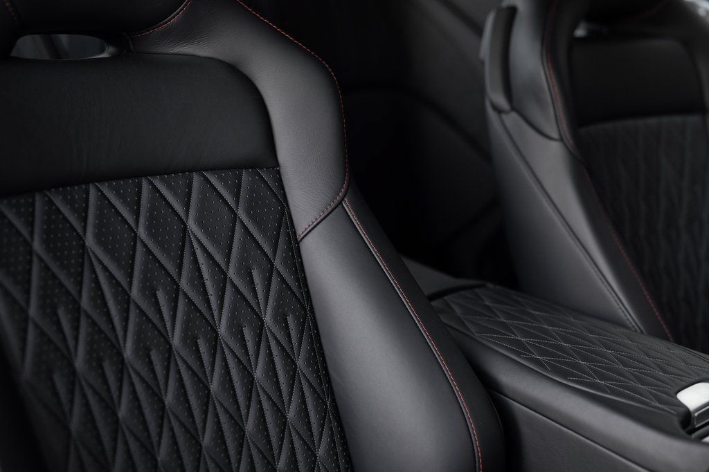 Used 2025 Aston Martin DB12 Coupe RWD image 19