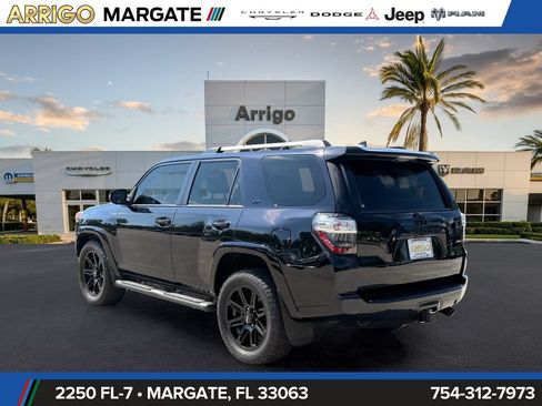Used 2021 Toyota 4Runner SR5 RWD image 5