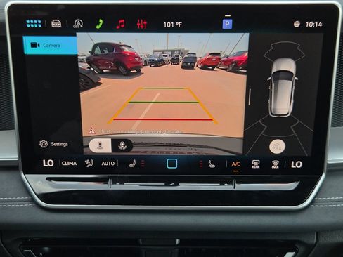 New 2026 Volkswagen Tiguan SE R-Line FWD image 13