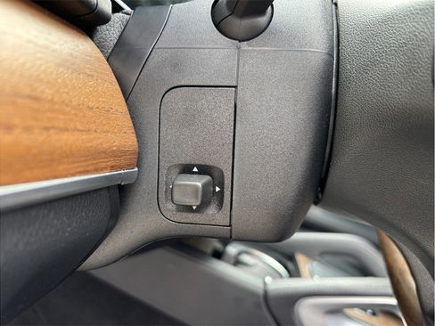 Used 2020 Mercedes-Benz GLE 450 4MATIC w/ AMG Line Exterior image 22