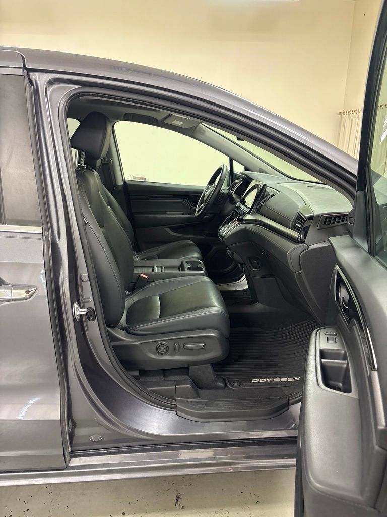 Used 2021 Honda Odyssey Touring image 24
