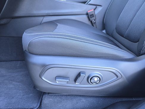 New 2025 Jeep Grand Cherokee 4WD image 19