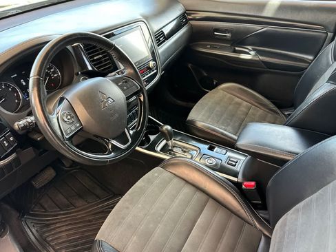 Used 2020 Mitsubishi Outlander SE AWD/4WD image 12