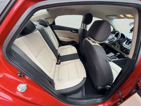 Used 2018 Hyundai Accent SE FWD image 25