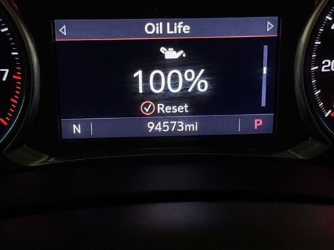 Used 2021 Chevrolet Traverse Premier image 13