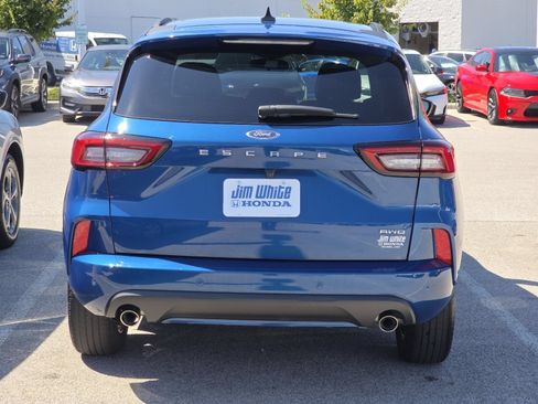 Used 2023 Ford Escape ST-Line w/ Tech Pack #1 AWD/4WD image 5