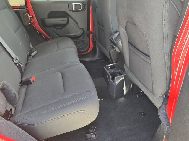 Used 2023 Jeep Wrangler Unlimited Sport AWD/4WD image 14