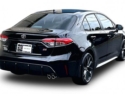 Used 2026 Toyota Corolla SE FWD image 13